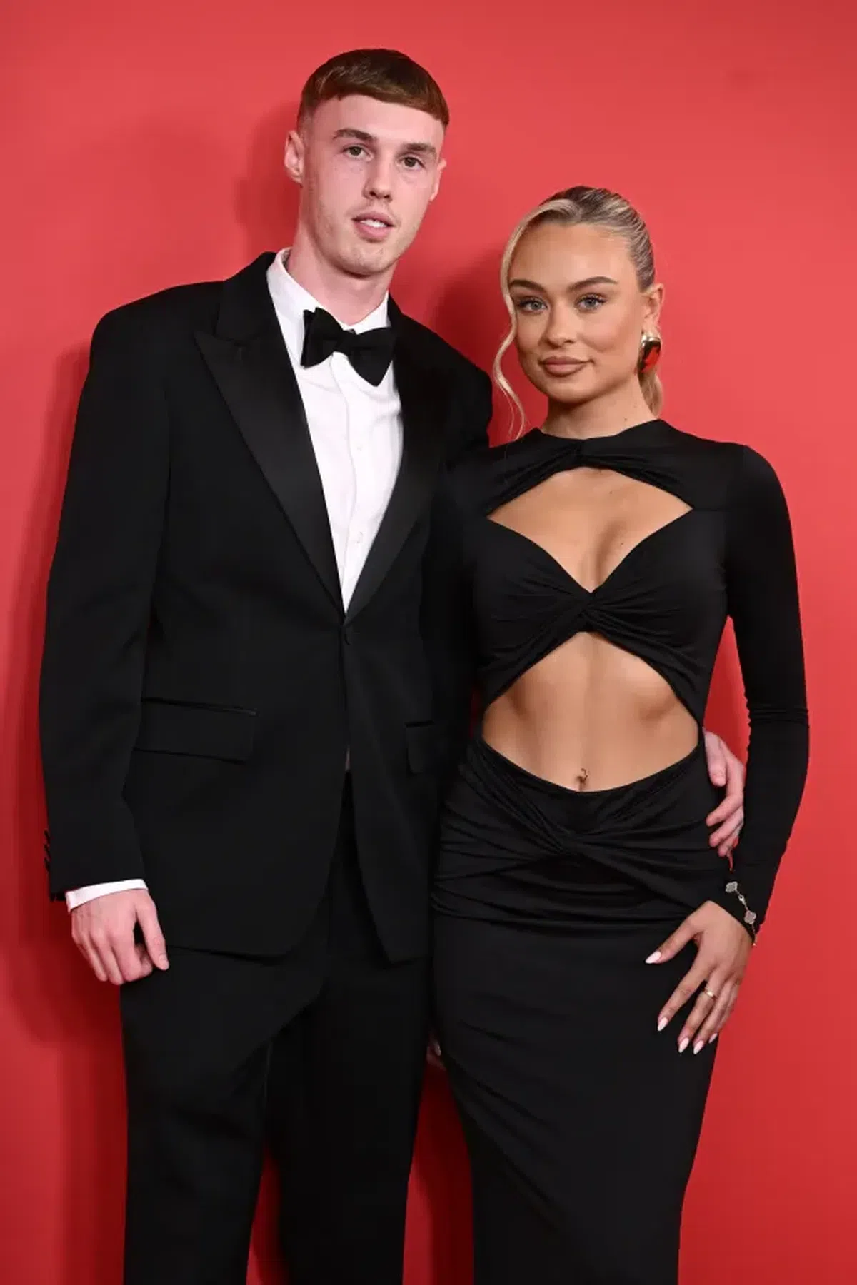 Starul de 100 de milioane a apărut cu noua iubită la evenimentul monden al finalului de an » Blonda a atras toate privirile