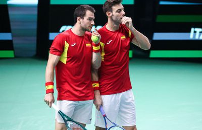 Spania fără Carlos Alcaraz s-a calificat dramatic în semifinalele Cupei Davis, revenind de la 0-1 în fața Cehiei!