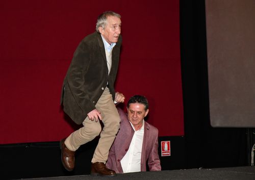 Marius Lăcătuș (autorul primului gol al Stelei la Sevilla, la penalty-uri) l-a sprijinit pe Valentin Ceaușescu, miercuri seară, la Gala Boloni
Foto GSP.ro