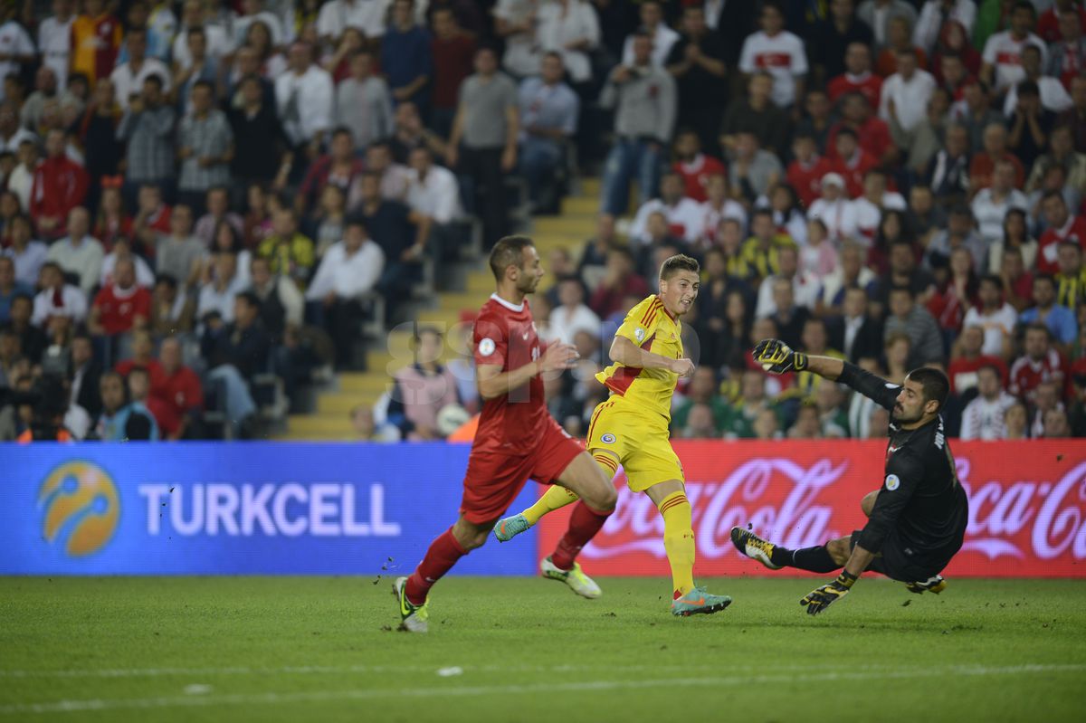 Gicu Grozav, gol in Turcia - Romania 0-1