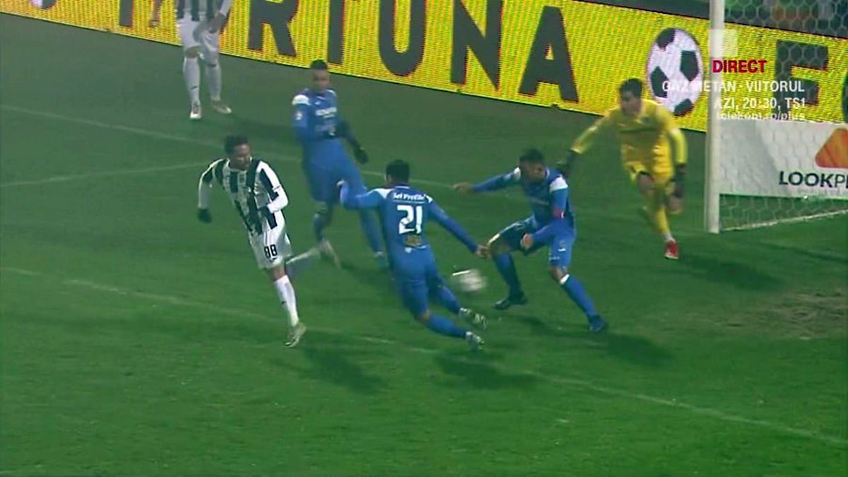 ASTRA - CLINCENI // VIDEO+FOTO Fază senzațională: Alibec a pasat cu câlcâiul, Begue a marcat prin același procedeu