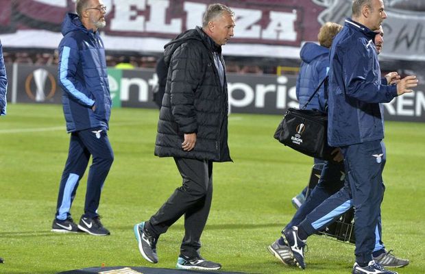 CFR CLUJ // Dan Petrescu „îl trimite” pe Budescu la FCSB: „Nu se bate nimeni pentru el, poate îl vor cei de acolo”