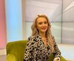 FOTO Anita Van Belzen, apariții spectaculoase la TV! Frumoasa blondă prezintă știrile la Look Sport