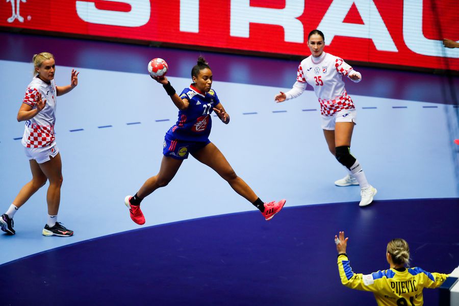 Estelle Nze Minko, MVP-ul Euro 2020 FOTO Anze Malovrh / kolektiffimages Estelle Nze Minko, MVP-ul Euro 2020 FOTO Anze Malovrh / kolektiffimages
