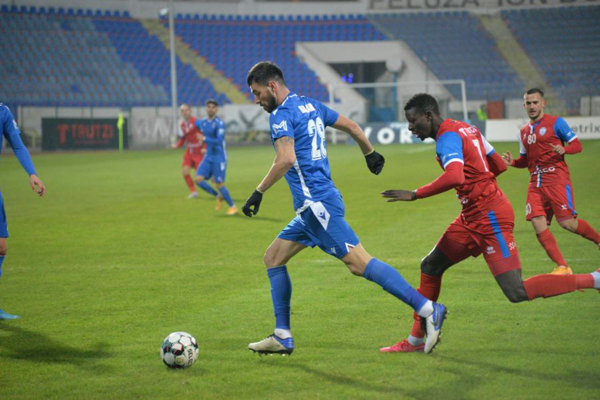 Istvan Kovacs l-a enervat pe Marius Croitoru, în Botoșani - Voluntari: „Al patrulea arbitru se aude clar cum îi spune”