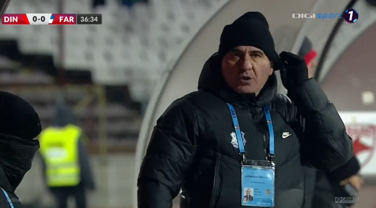 Dinamo - Farul. Hagi a certat un cameraman în timpul meciului
