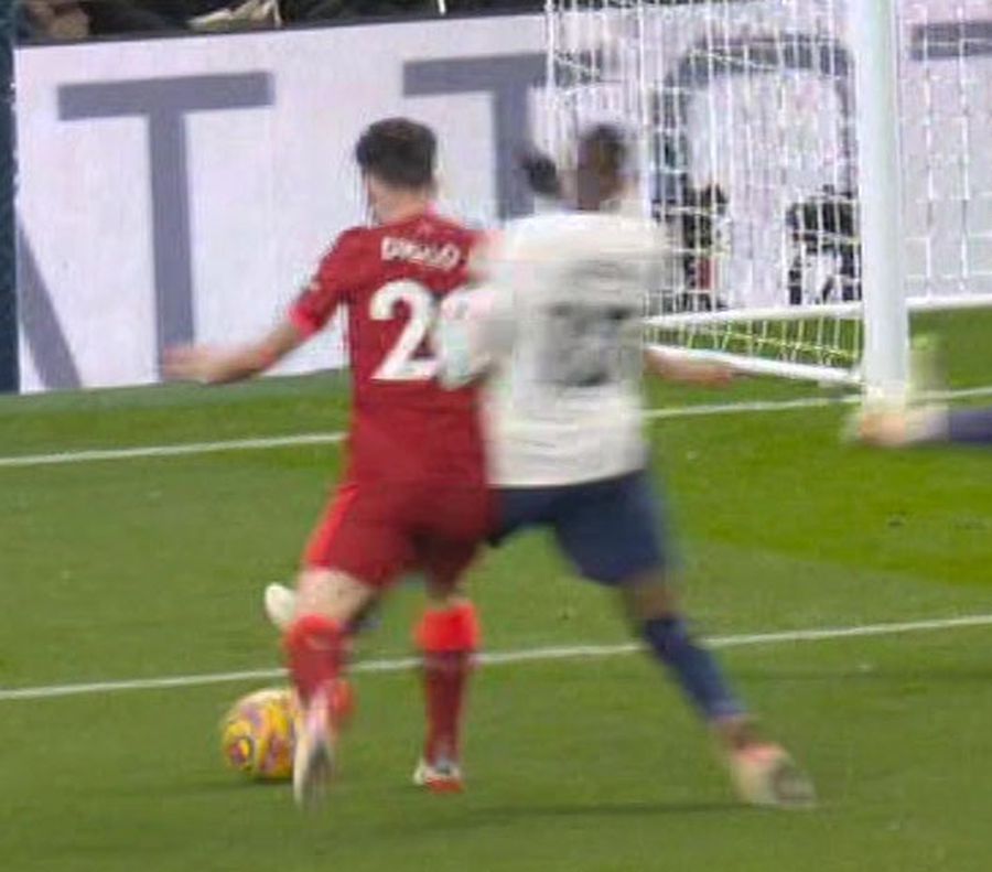 Penaltyul la Jota Scandal în Premier! Klopp, furios la final, a urlat la „central”: „Tu ești singurul arbitru cu care am o problemă!”. Contraatacul lui Conte