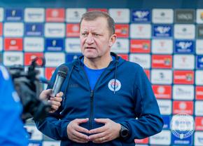 Dorinel Munteanu a început transferurile pentru Liga 2: „A încheiat amiabil contractul cu Farul și a venit aici”