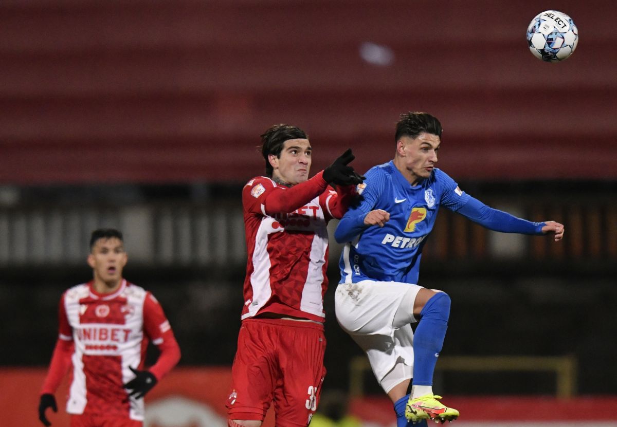 3 lucruri care nu s-au văzut la TV în Dinamo - Farul: „I love you, Hagi”, fredonat pe stadion + „Câinii”, ironizați: „Serie B prossimo anno?”