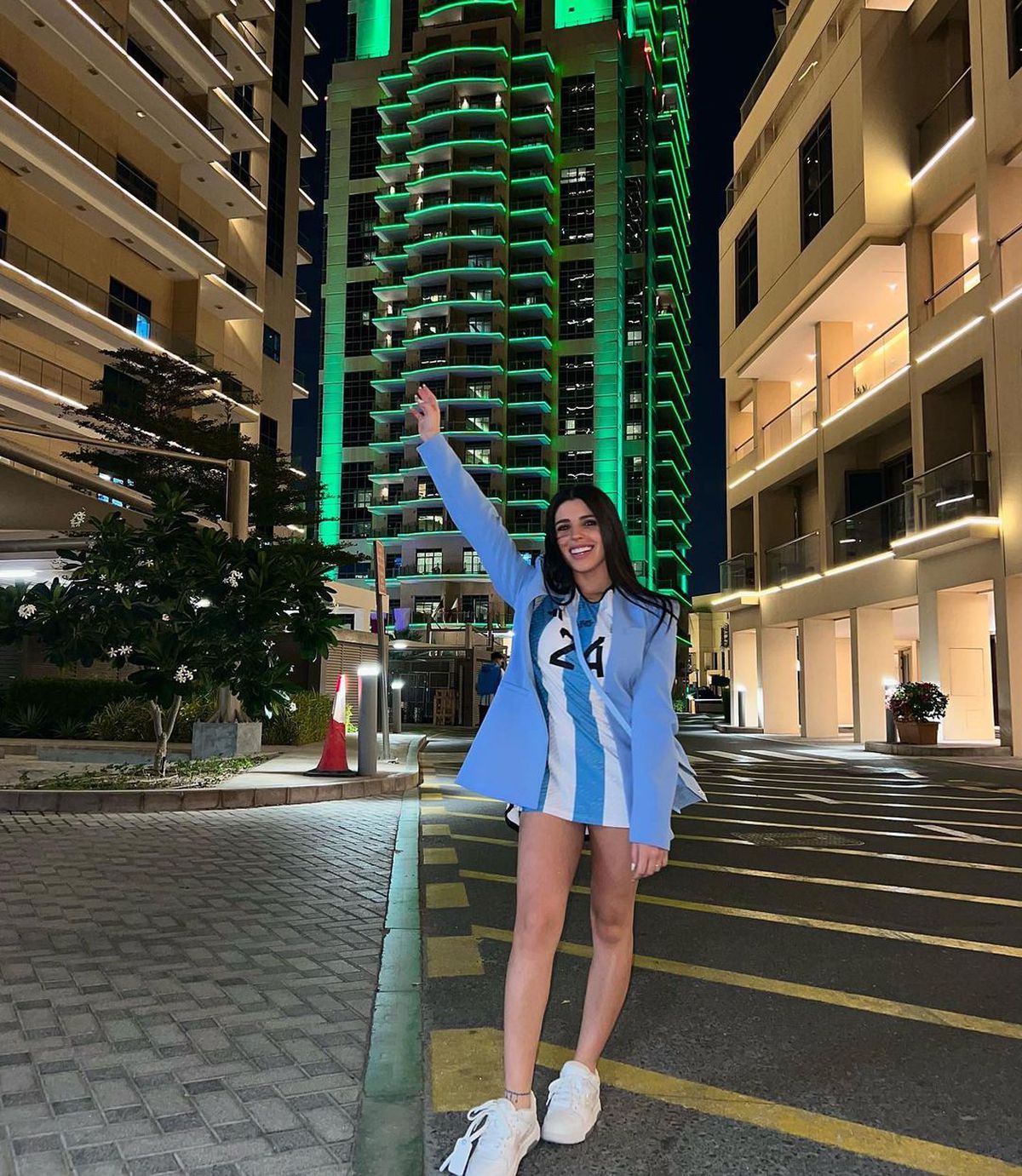 Călătorește 11.000 de km pentru a petrece Revelionul alături de unul dintre cei mai în formă fotbaliști ai campionatului » Se despărțiseră în urmă cu două luni