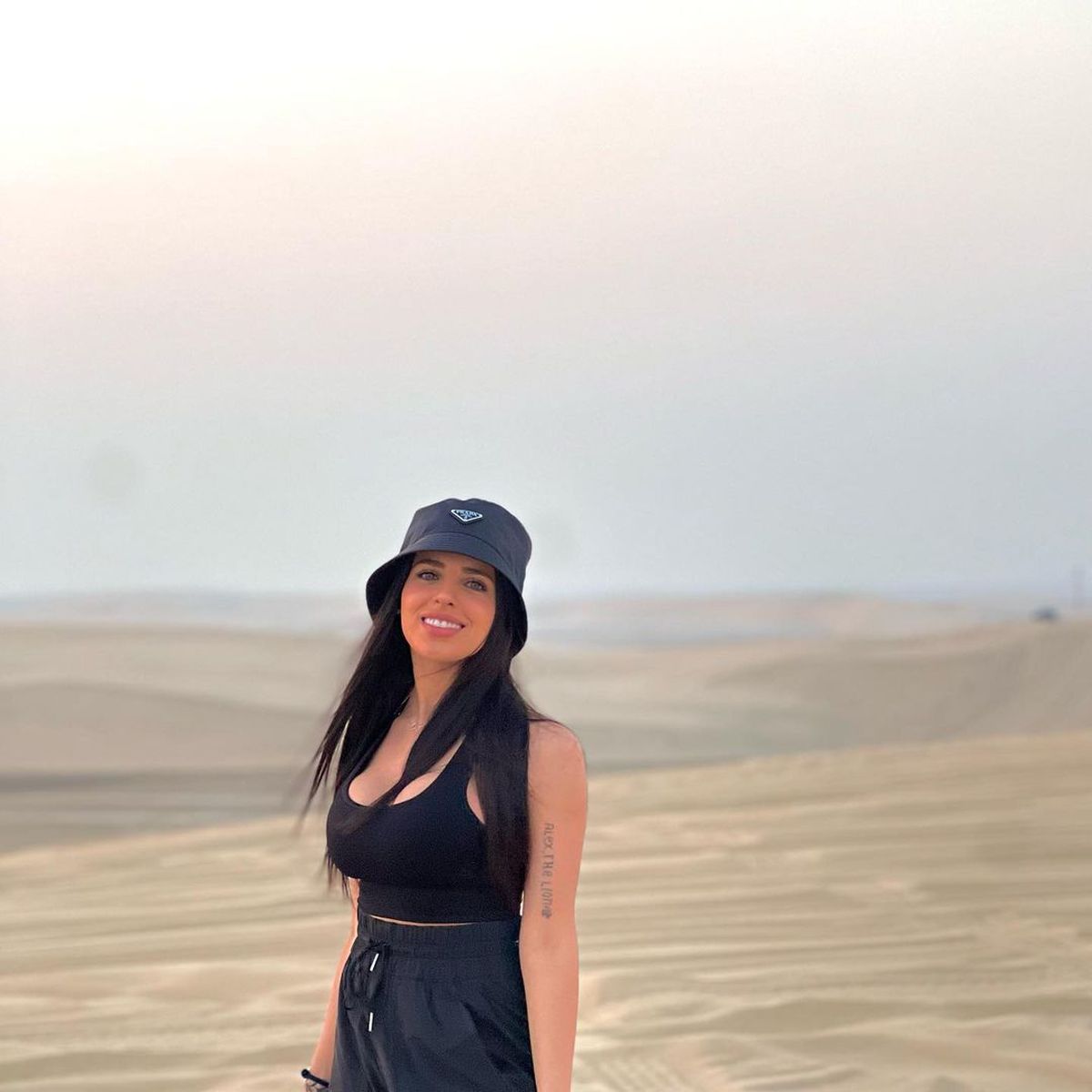 Călătorește 11.000 de km pentru a petrece Revelionul alături de unul dintre cei mai în formă fotbaliști ai campionatului » Se despărțiseră în urmă cu două luni