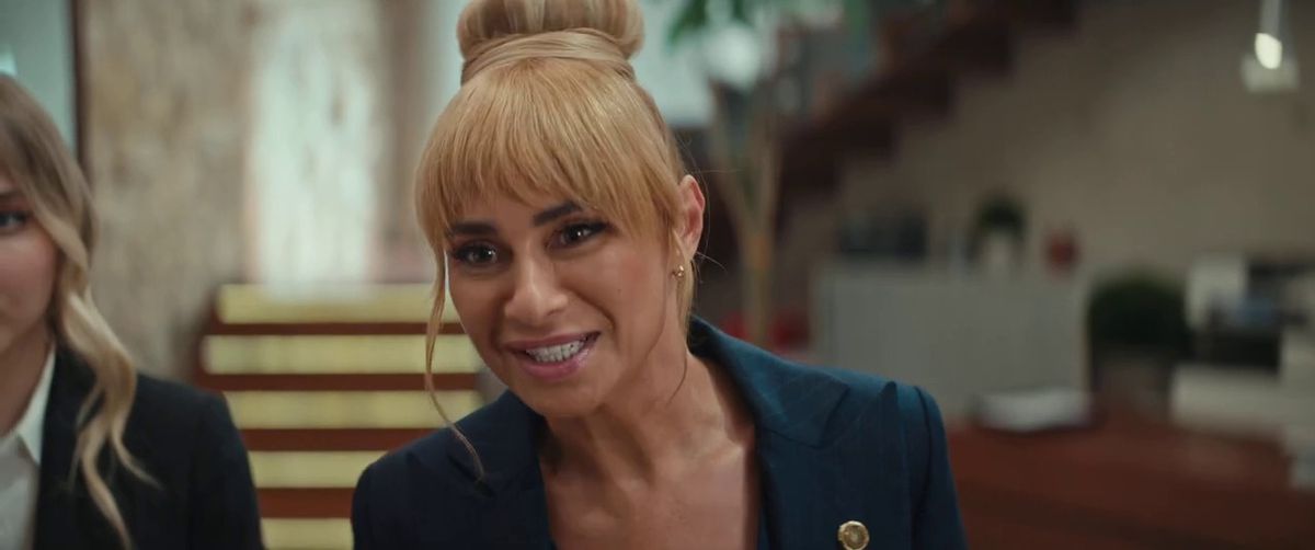 Anamaria Prodan debutează în cinematografele din România » S-a lansat trailerul filmului „Complotul bonelor”, cu impresara în rolul principal