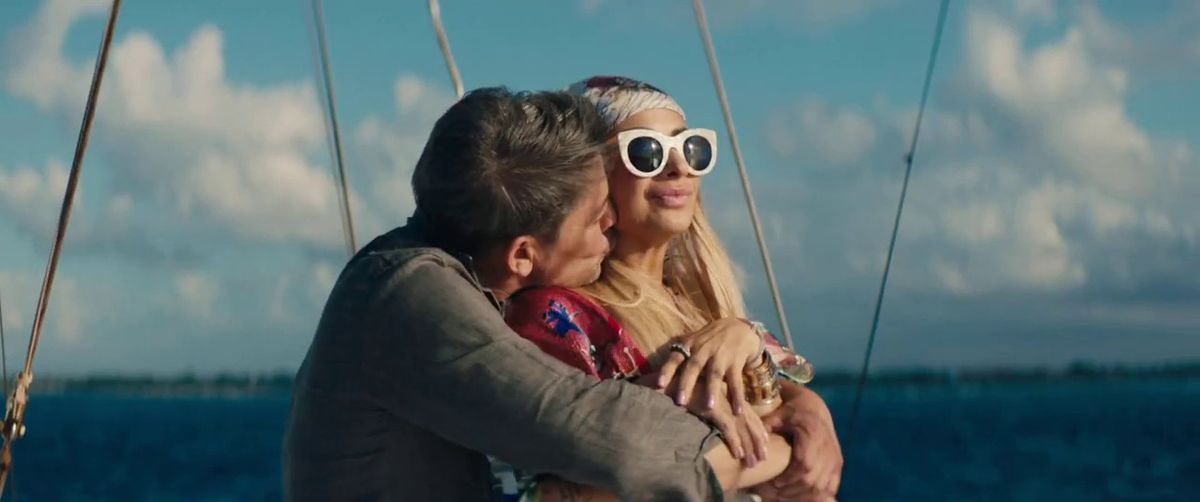 Anamaria Prodan debutează în cinematografele din România » S-a lansat trailerul filmului „Complotul bonelor”, cu impresara în rolul principal