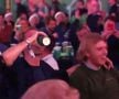 A început cel mai nebun Campionat Mondial! » Bărbați costumați în prințese, extratereștri și ștrumfi + Peter Crouch cu paharul de bere în cap