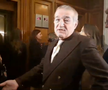 Gigi Becali a luat microfonul unui reporter în Parlamentul României, foto: captură video puterea.ro