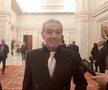 Gigi Becali a luat microfonul unui reporter în Parlamentul României, foto: captură video puterea.ro