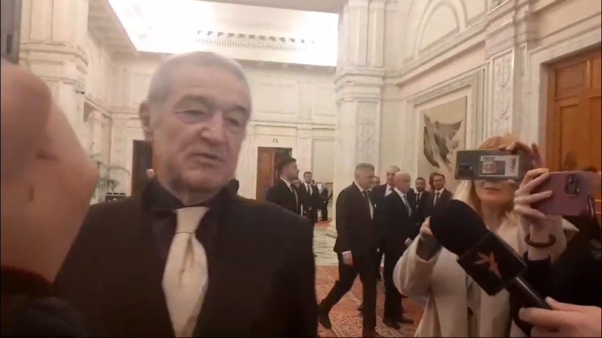 Gigi Becali a făcut circ în Parlamentul României » A smuls microfonul reporterului: „Nu ți-e rușine? Ești obraznic!”