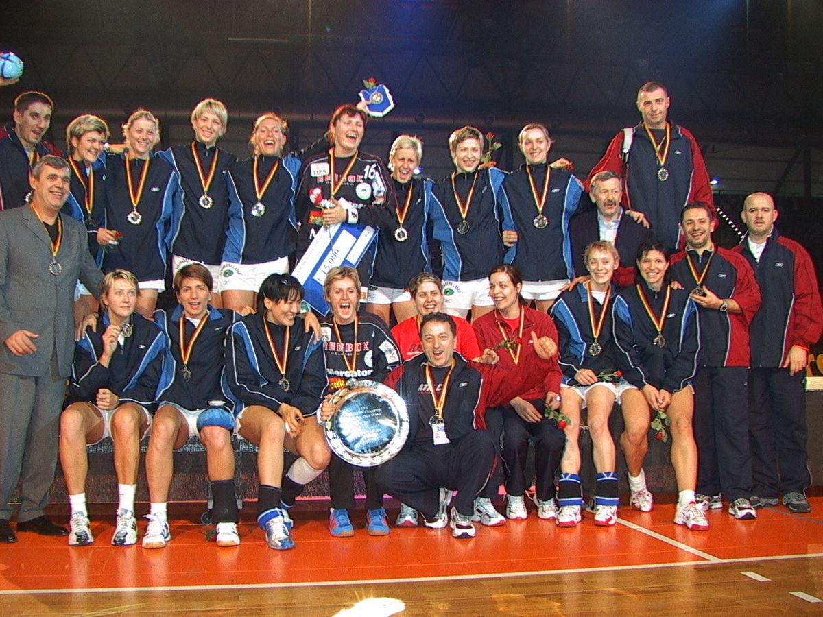 „M-aș băga în poartă și acum!” » Legendara Luminița Huțupan Dinu își spune marea supărare într-un interviu fără ocolișuri: „De ce oare în România nu se poate? Uitați-vă la Katrine Lunde!”