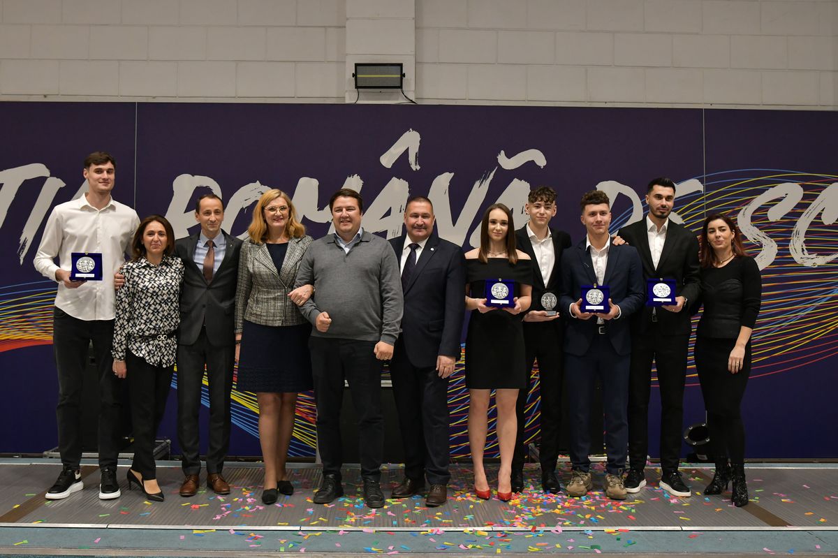 Mălina Călugăreanu și Vlad Covaliu, sportivii anului 2024 » Mihai Covaliu: „Mălina, spune-le colegilor tăi de la alte arme că nu e frumos să lase o fată singură la Jocurile Olimpice!”