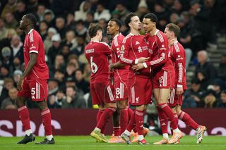 Spectacol în Tottenham - Liverpool 1-2 » Două eliminări și trei goluri, cu Radu Drăgușin revenit în lot după 11 luni