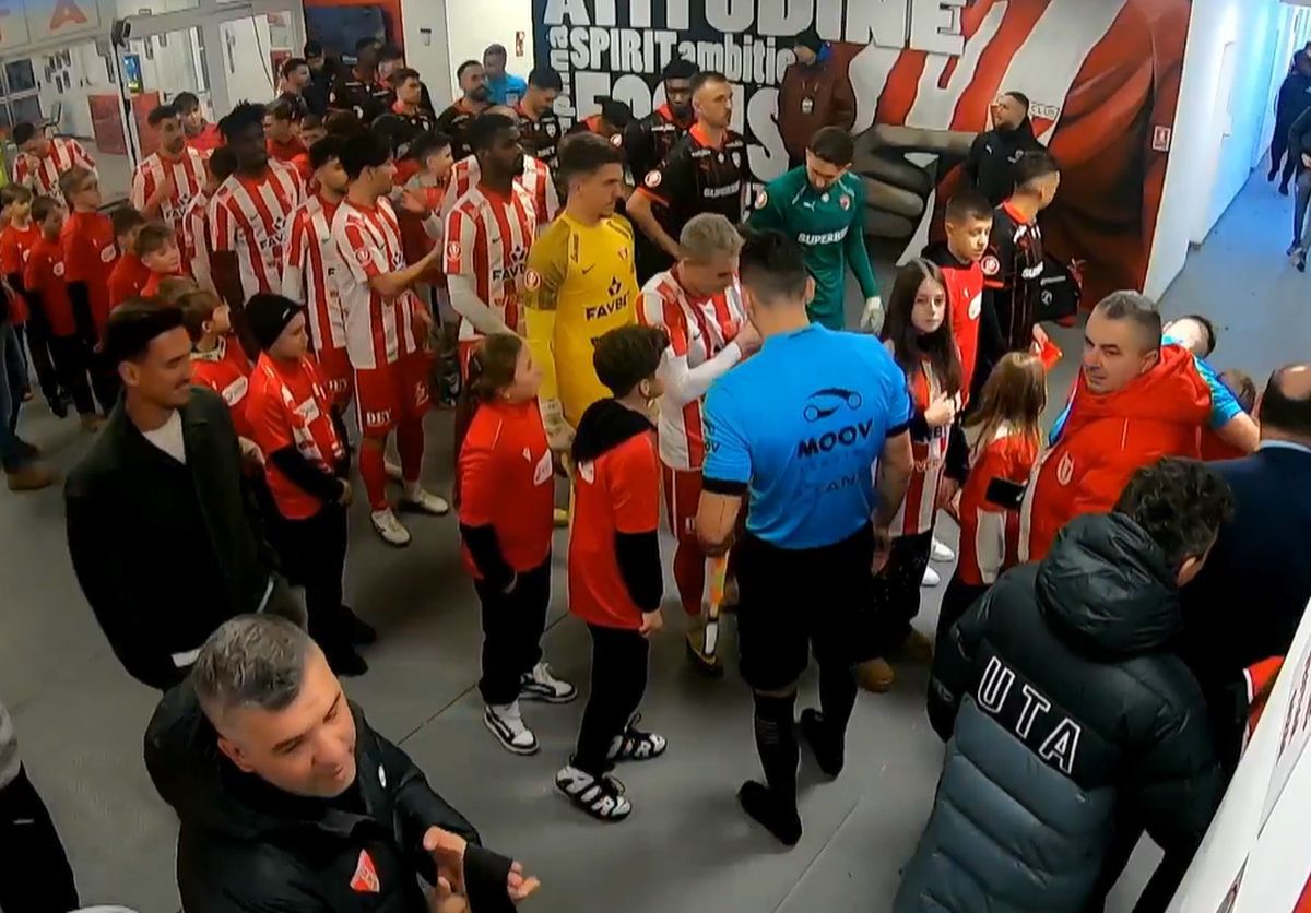 UTA - Dinamo. Cadru cu cadru, cele mai tari imagini ale partidei de la Arad