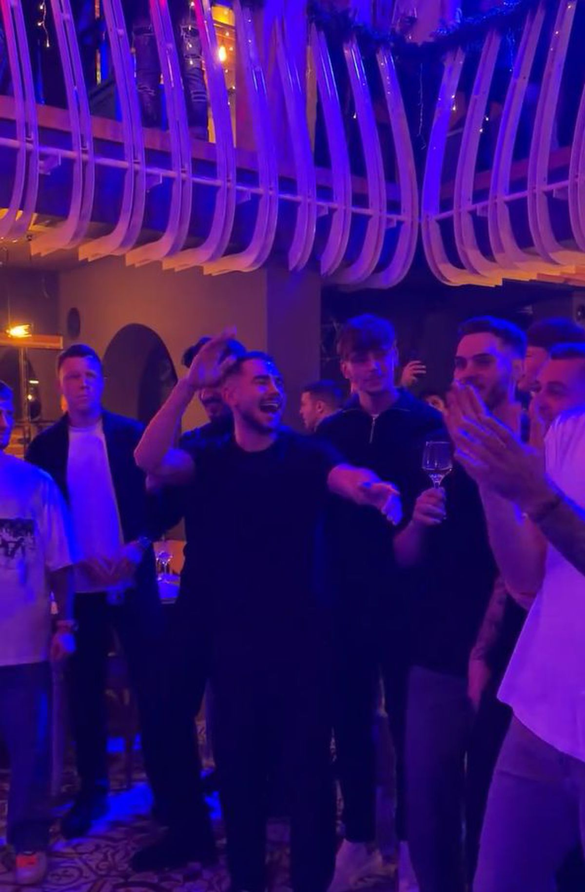 Petrecere Universitatea Craiova după eliminarea din Conference League