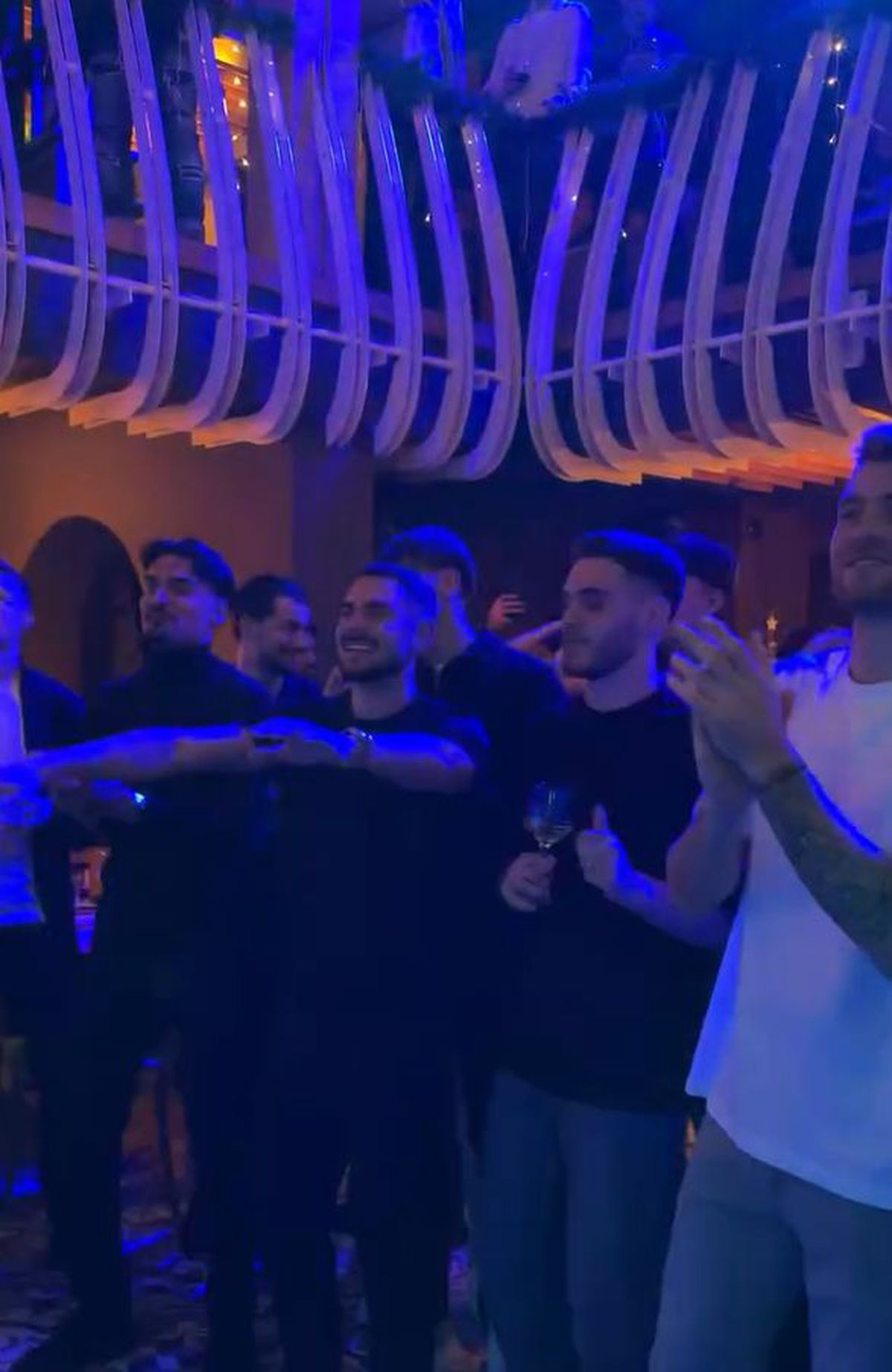 Petrecere Universitatea Craiova după eliminarea din Conference League