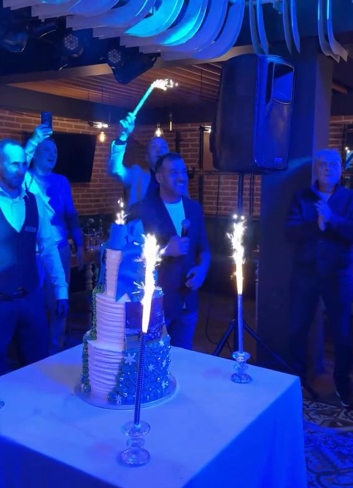 Explicație incredibilă » De ce au mers jucătorii de la Craiova la o petrecere cu manele după drama de la Atena