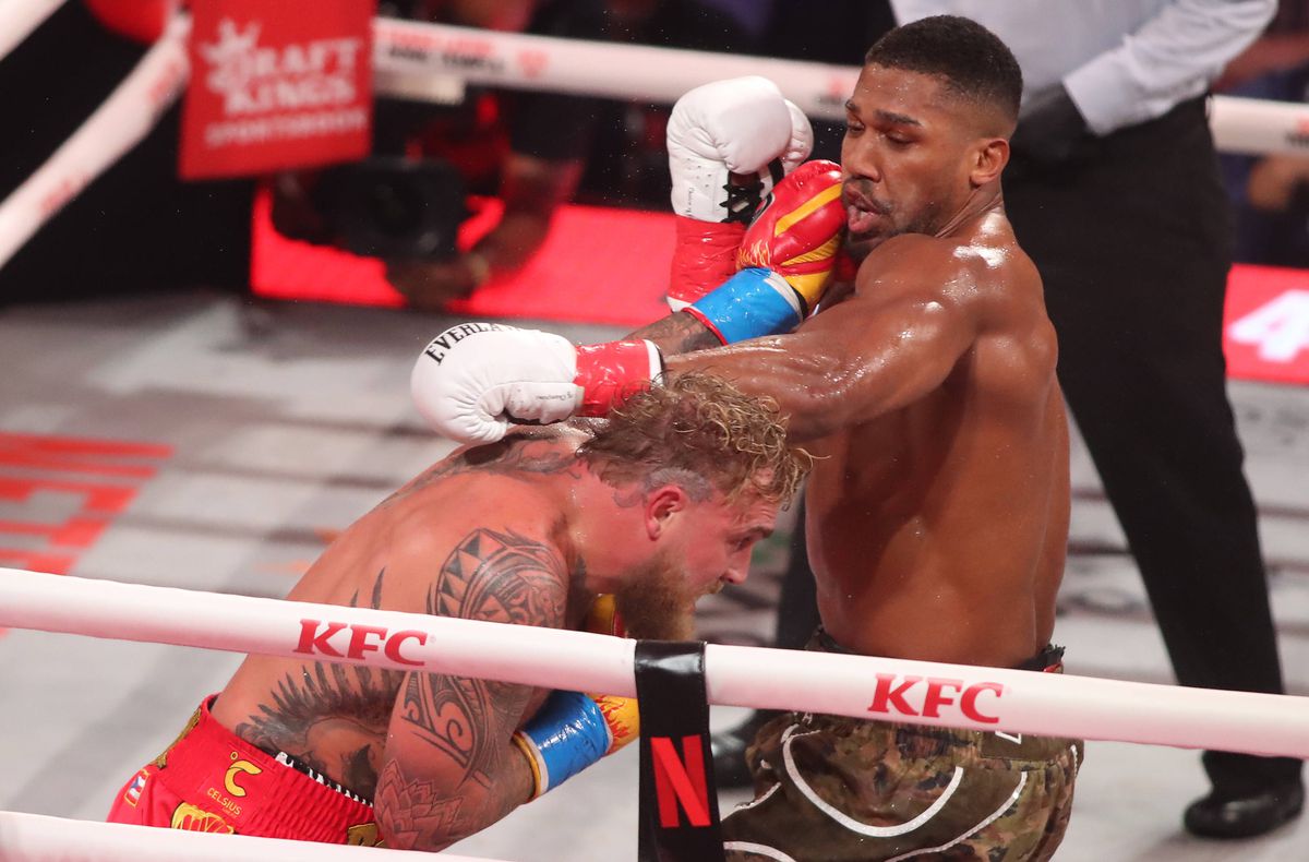 Jake Paul, operat de urgență după KO-ul suferit în fața lui Anthony Joshua: „Timp de șapte zile voi mânca doar cu paiul”