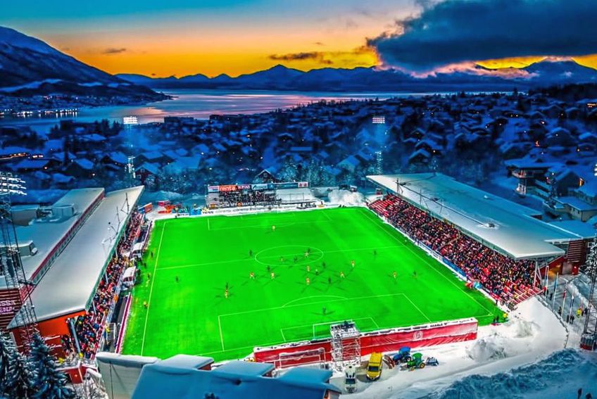 GALERIE FOTO Imagini fabuloase » Își dispută meciurile de acasă pe cel mai pitoresc stadion din Europa!