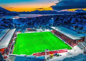 Imagini fabuloase » Își dispută meciurile de acasă pe cel mai pitoresc stadion din Europa!