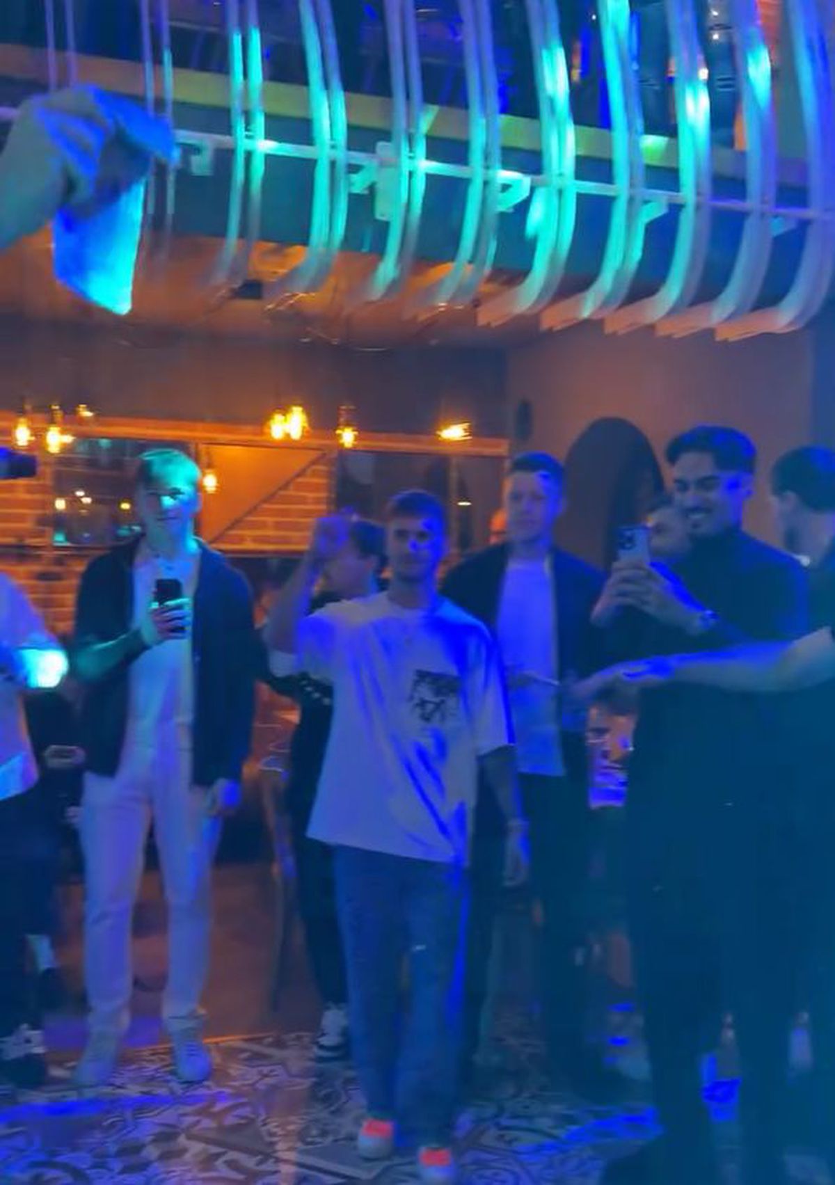 Petrecere Universitatea Craiova după eliminarea din Conference League