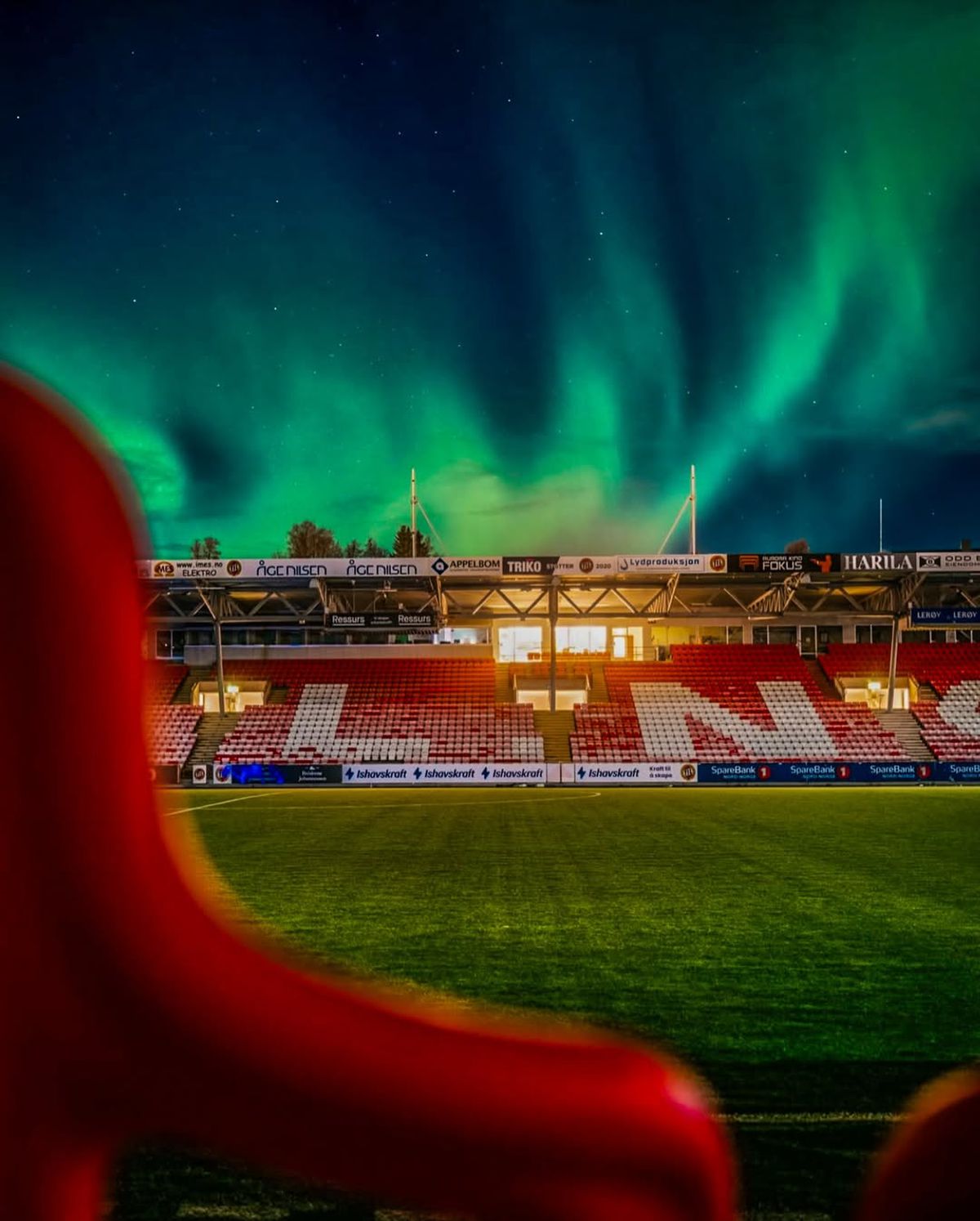 Imagini fabuloase » Își dispută meciurile de acasă pe cel mai pitoresc stadion din Europa!