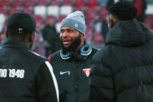 UTA - Dinamo, duel pentru primul loc în Superliga » Echipe de start pentru duelul de la Arad: Roșca revine