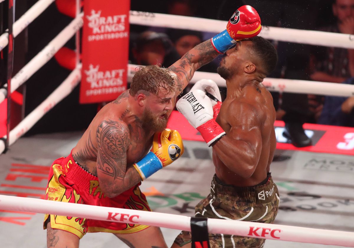 Jake Paul, operat de urgență după KO-ul suferit în fața lui Anthony Joshua: „Timp de șapte zile voi mânca doar cu paiul”