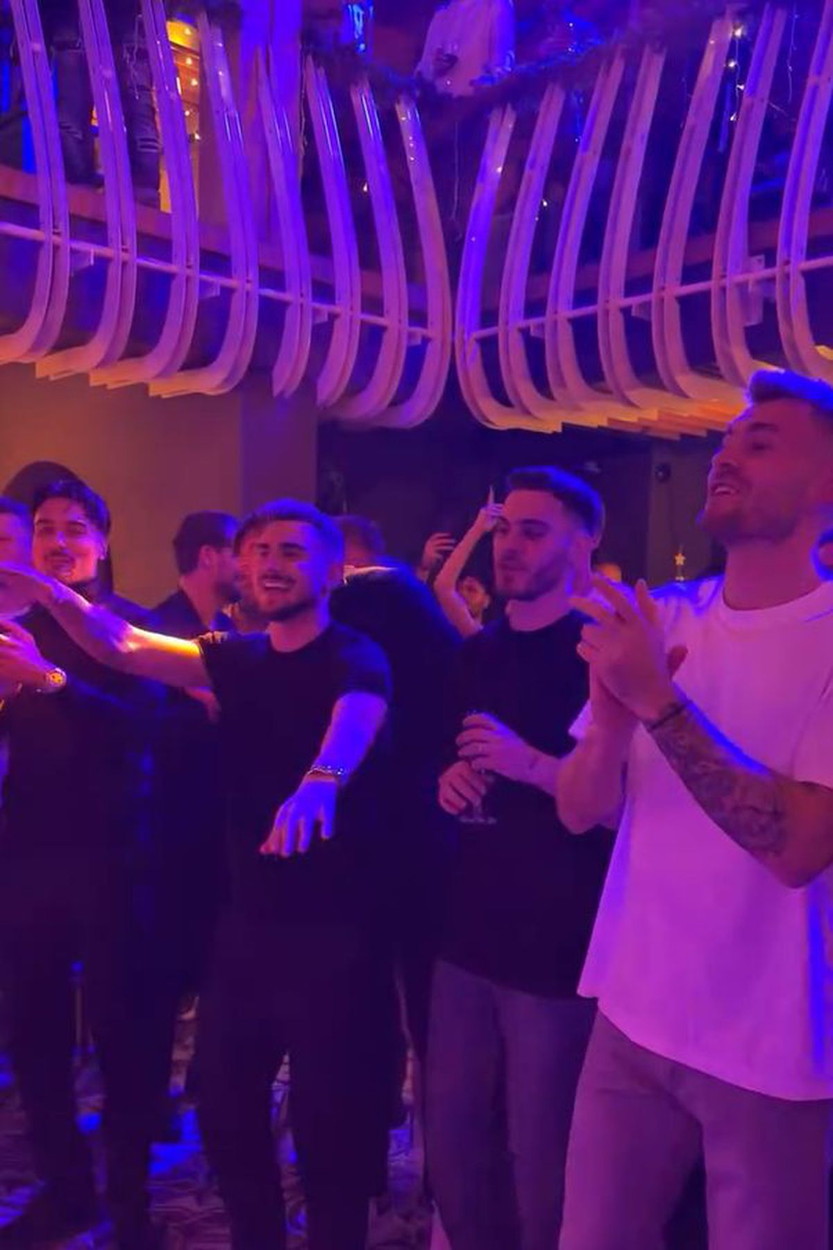 Petrecere Universitatea Craiova după eliminarea din Conference League