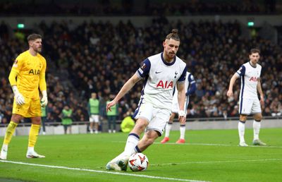 Veste uriașă! Ce s-a întâmplat cu Radu Drăgușin la Tottenham - Liverpool