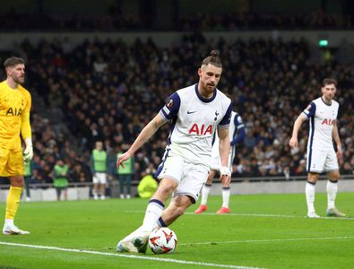 Veste uriașă! Ce se întâmplă cu Radu Drăgușin la Tottenham - Liverpool
