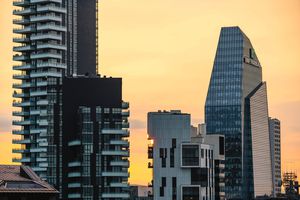 Iată unde locuiește Zlatan Ibrahimovic în Milano: penthouse de 5 milioane de euro la etajul 34, piscină interioară, mobilier de la designeri faimoși + Ce cartier de lux a ales Cristi Chivu