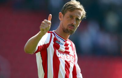 Peter Crouch se retrage la 38 de ani » A înscris 53 de goluri cu capul!