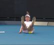 SIMONA HALEP LA AUSTRALIAN OPEN // Simona Halep, căzătură puternică în primul set cu Brady! A cerut intervenția medicului și acuză dureri în meci