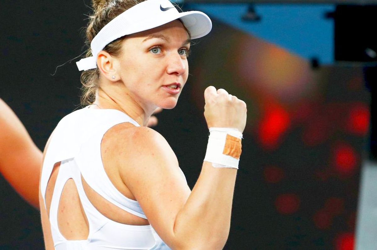 SIMONA HALEP, turul 2 la Australian Open // VIDEO Halep, noi declarații despre accidentarea la încheietură + cum a prefațat meciul cu Harriet Dart