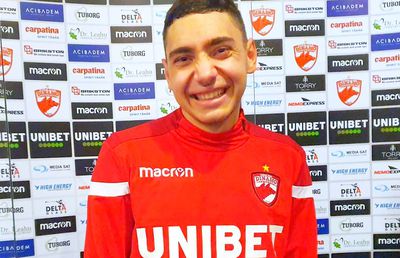 DINAMO // VIDEO Ahmed Bani, noua speranță a lui Dinamo, se prezintă fanilor: „Sunt dinamovist de mic, e imposibil să ajung la Steaua” + ce a învățat de la Dan Nistor