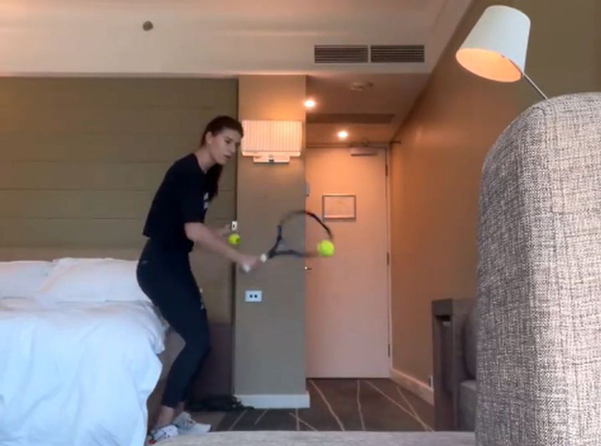 Cum s-a pozat Sorana Cîrstea la Londra: „Salut, străine” » Comentariul apărut imediat: „În stilul Monica Bellucci!”