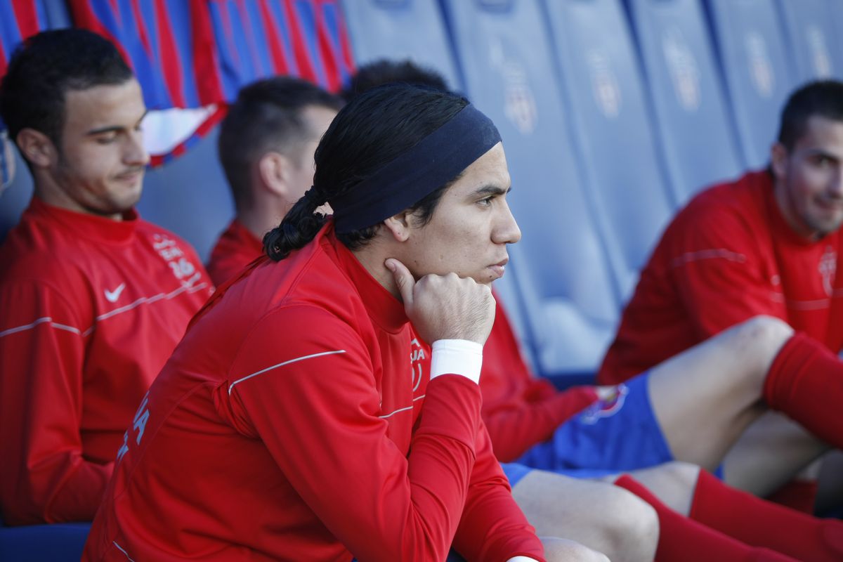 EXCLUSIV Cum a șocat vestiarul FCSB fostul fotbalist de 1,75 de milioane al lui Becali: „Mereu făcea așa după duș. Doi litri de cremă, o ducea la extrem”