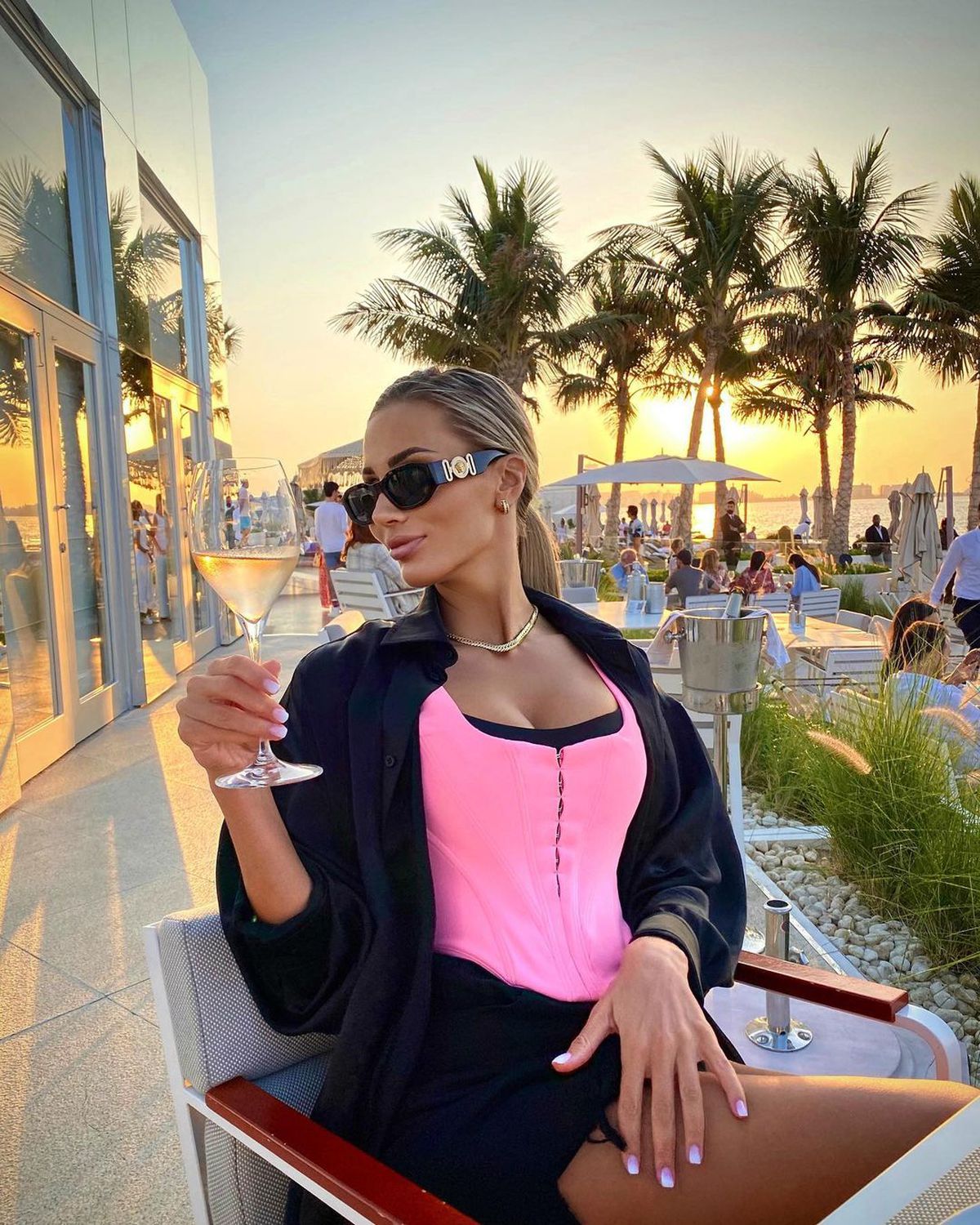 Marouane Fellaini, fostul mijlocaș al lui Manchester United, şi-a dus iubita într-o vacanţă de vis! „Să sărbătorim!”