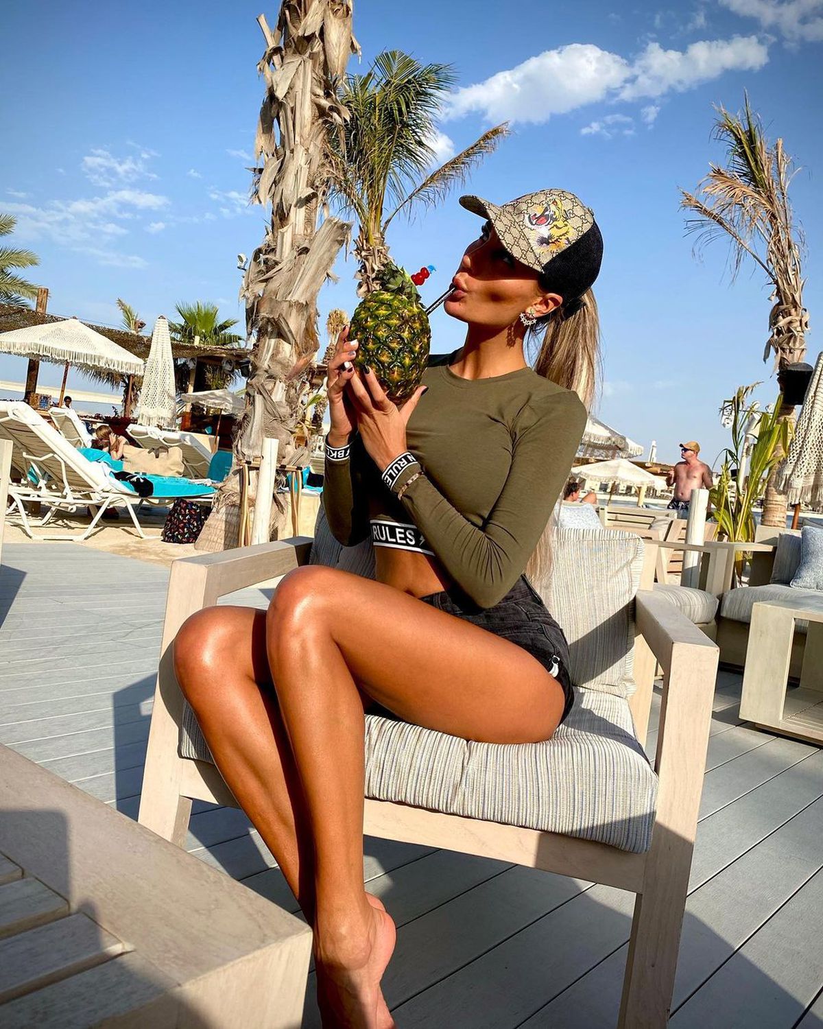 Marouane Fellaini, fostul mijlocaș al lui Manchester United, şi-a dus iubita într-o vacanţă de vis! „Să sărbătorim!”