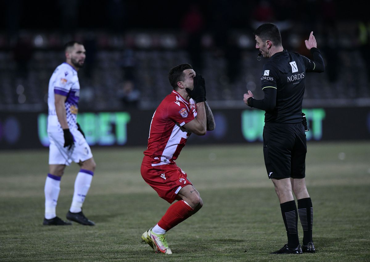 Iuliu Mureșan, un car de nervi la adresa arbitrajului: „Mi-au spus jucătorii ce le-a zis Bîrsan. Atunci, ce a fluierat?”