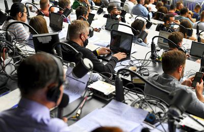 De ce jurnaliștii de la Olimpiada de Iarnă vor folosi laptopuri noi-nouțe, pe care le vor arunca apoi. De ce îi sperie China