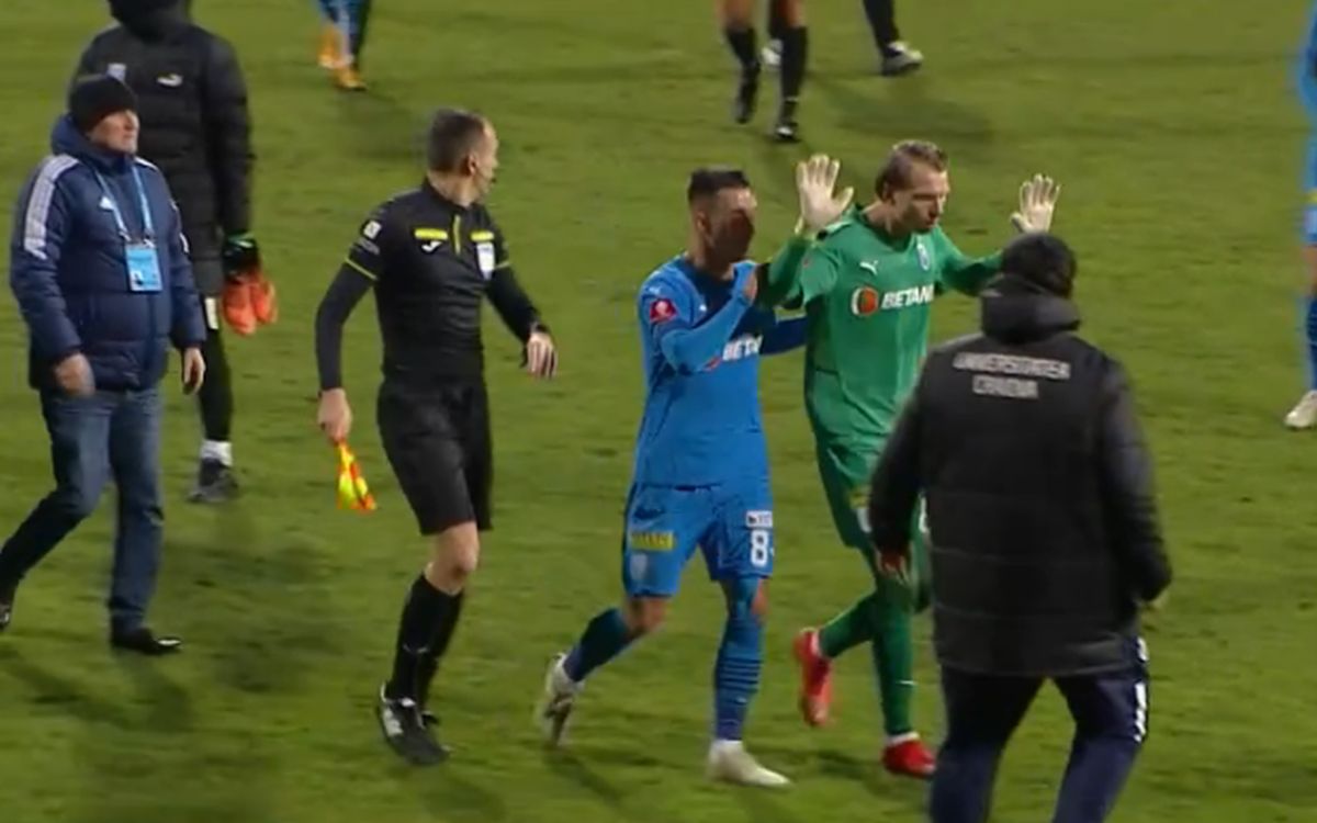 Scandal monstru după Botoșani - CSU Craiova » Arlauskis a făcut o criză de nervi și a fost cu greu ținut să nu sară la bătaie!